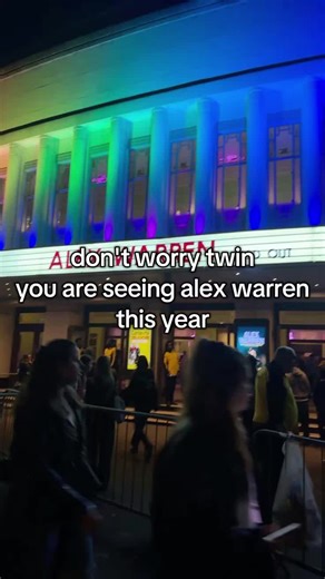 HAPPY NEW YEAR GUYS #alexwarren #littleorphanalexlivetour #fyp #antwerp #fanproject