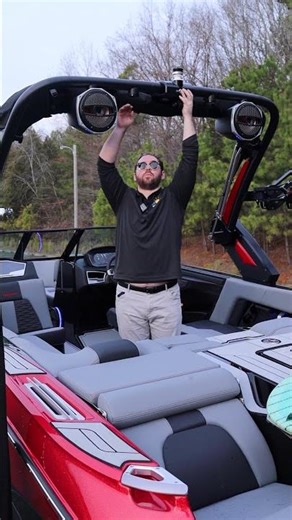 The Most Luxurious 22' Wake Boat | 2024 MasterCraft X22