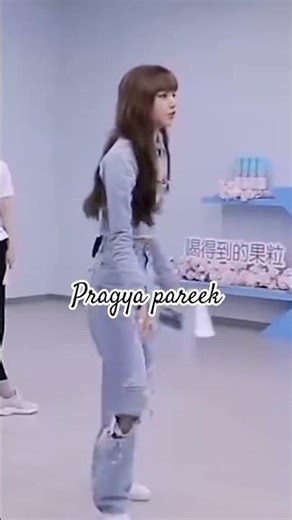 THAT'S WHY WE CALL HER DANCE MACHINE.. #blackpink