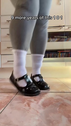 Tania Reacts to Mom's Shoes Challenge | Small Feet Confession