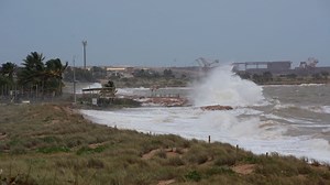Pilbara towns feel the effects of Cyclone Veronica