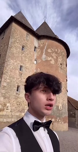 Le château et la beauté florale