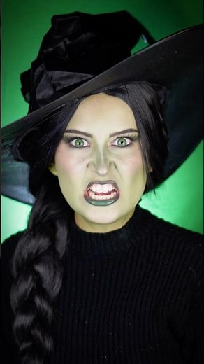 The Wicked Witch of the West ✨ Elphaba makeup tutorial 💚 #makeup #wicked #wizardofoz #elphaba