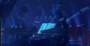 Para teje s'më ka mbetur krenari 🥹... Isha e nderuar të isha pjesê e programit kryesor në RTK pêr rreth 2 orê live( programi I Vitit të ri) Punuam pêr me të mirën duke udhëtuar me dashuri në traditën e pasur të muzikës Shqiptare, nga jugu, Shqipêria e mesme, Veriu E prekëm pak edhe kêngêt e repertorit tim. Pikerisht kêtë këngë e dua💓 "Si jetoj" E shkruar nga Adrian Hila &Rozana Radi Live me muzikantêt talentë @erviscaushi1 @koli_bimi @fatbardh_katori @altjonisai @adriandule123 @klaus_gjoka Me 