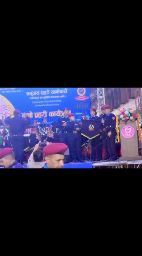 Pahadako Mathi- Mathi - Narayan Gopal, Asha Bhosle