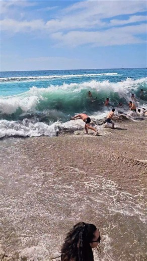 DRAMATIC GIANT WAVES in Tenerife! 🌊😱