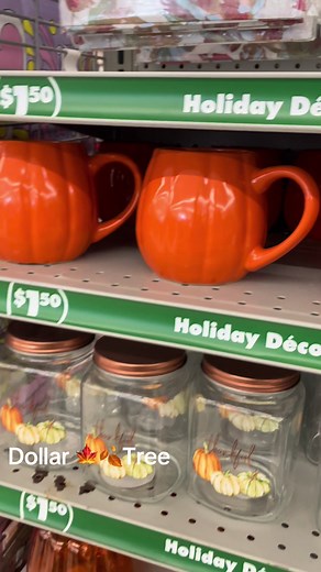 Super cute 😍 I couldn’t resist, I had to grab two.#dollartreefinds #falldecor #coffeemug
