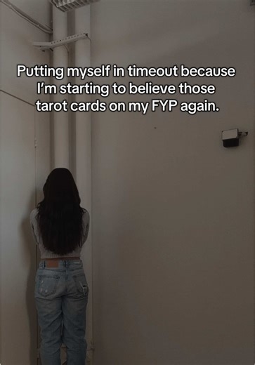 Managing Your FYP: Tips to Stop Seeing Tarot Readers