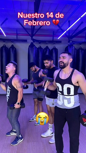 El pre entreno de los gymrat el 14 de febrero 💔😭@santiago sorza salaz @Natural fitness