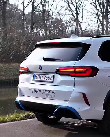 The BMW iX5 Hydrogen. With BMW as a pioneer in fuel cell technology, we're advancing the industry and pushing the boundaries of innovation. #BMW #THEiX5Hydrogen #BMWiX5Hydrogen #Hydrogen #FuelCell | BMW Belgium Luxembourg
