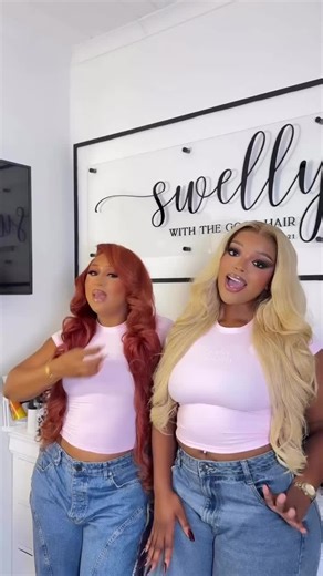 Unknown Insta-lebrities and the fabulous Mihlali Ndamase battling their way in the beauty and makeup scene, announcing a masterclass that’ll cost you a cool R5OOO for just two days with a free goodie bag. Meanwhile, Mihlali who came up with the concept is selling her tickets from R1899 up for a single day, and guess what? You get a goodie bag too! But hold up, are we really getting scammed here with no certificate to show, but just a goodie bag? Seriously, there are so many ways in cashing in: i