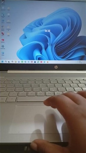 How to create a folder in laptop💻 #computerknowledge #computer #folder #shorts #shortvideo