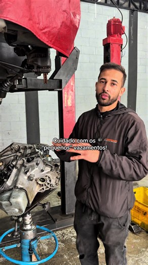 Cuidado com os pequenos vazamentos! As vezes o pequeno pode se tornar um grande prejuizo. #auto #mecanica #manutencao #estetica