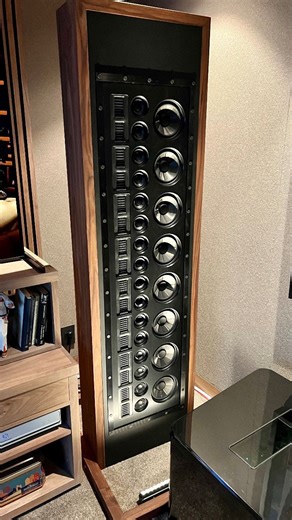 Enlightened Media Rooms with this epic demo system using our Statements, Monuments, Tributes and BalancedForce 212 Subs!! | MartinLogan