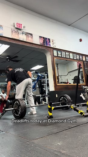 Deadlift Motivation at Diamond Gym