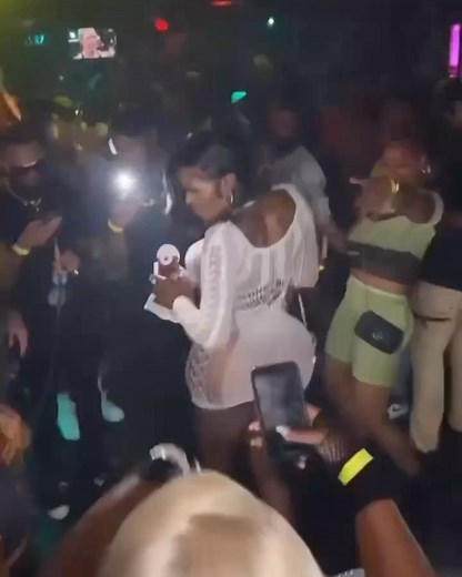 Aakosha Bentley on Instagram: "Mood for life (Gm happy Thursday)💋💋💋"