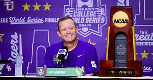 LSU baseball coach Jay Johnson takes nation's highest honor