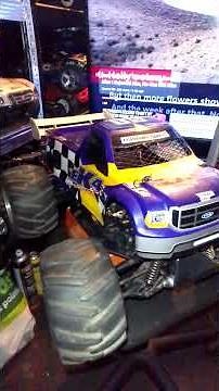 thunder tiger ek4 s2 biggest nitro engine in RC car