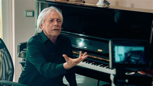 Il Re di Napoli - Storia e leggenda di Mario Merola, cast e trama film - Super Guida TV