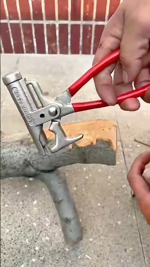 Manual Hammer Punching Tool for Steel U-Channel Hole Making: Simple Metal Fabrication