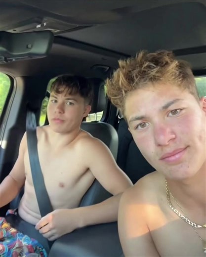 Exploring the Walton Family Dynamics