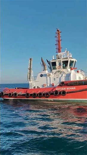 tug boat approach vidio power of tug boat #ship #sailingship