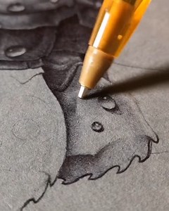 An unbelievable amount of detail goes into this artist's incredible ballpoint pen art 🤯🖊️ | STUDENTbible