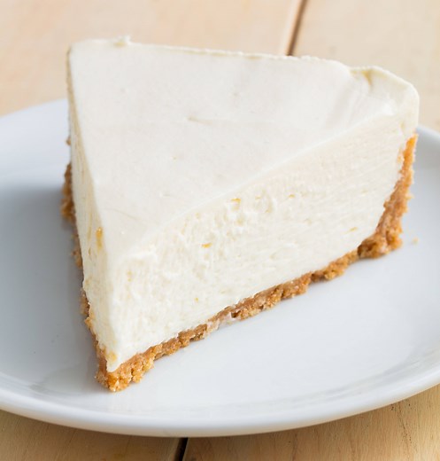 No-Bake Cheesecake is the holiday dessert you can prep in minutes. Full recipe: http://dlsh.it/vY0z3om | Delish