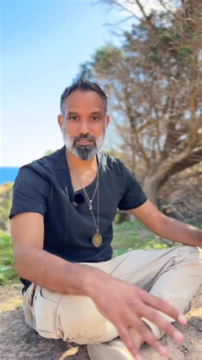 Niraj Soma Naik on Instagram: "Ready to shift your state and awaken your inner power? It only takes a few conscious breaths to turn your mind back on — literally. Deep inside your brain lies the prefrontal cortex — the space of clarity, focus, creativity, and decision-making. It’s your inner CEO 🧠 The one that knows exactly what to do next. But when stress hits, blood flow moves away from this area. You lose focus. You feel scattered. You start reacting instead of leading. You can change that i