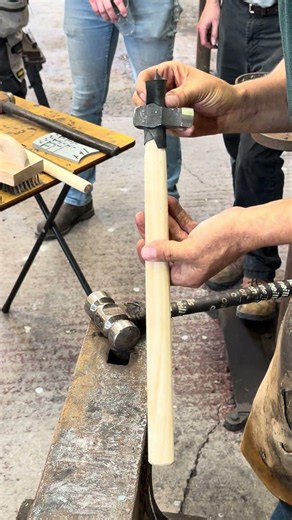 How to put a handle on a fuller