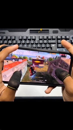 World fastest player 💀iPhone 13 pro max free fire 🔥 📈#freefire -#shorts #foryou #rightm10