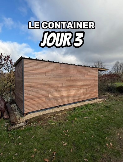 406K views · 2.9K reactions | On transforme un container de bateau  | JOUR 3 On avance vraiment bien sûr la transformation du container ! J’adore le résultat ! Mais c’est pas fini… ✌️ À bientôt pour la suite  #container #renovation #travaux #transformation #batiment | Paulo&Lulu-rénovation | Facebook