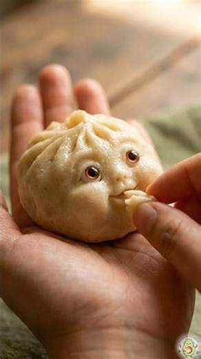 Momos Eating Momos ASMR 🤤🥟 | Super Juicy Satisfying Sounds #shorts#MomosASMR#EatingASMR