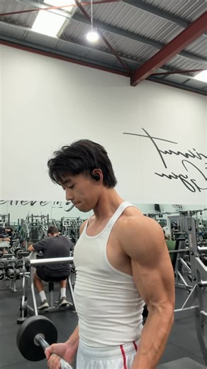 Peter Le on Instagram: "Come gym w me"