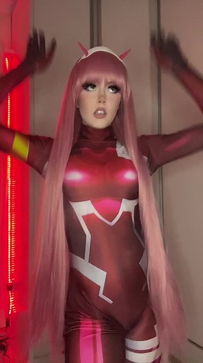 Zero Two dançando TikTok Dance | Anime Cosplay