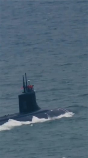 America’s Biggest Submarine Ever Built 🇺🇸 | Inside the Power of the Ocean Giant | AmeriEdge