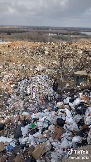 Getting caught up from last week! 💪🏼🔥 #landfill #txfire #dozer #trash #836 #d8t #fyp #bigpush