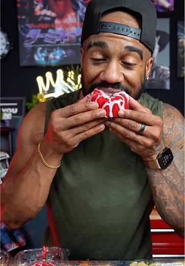 Walmart's Snack Cakes Review: A Delicious Discovery