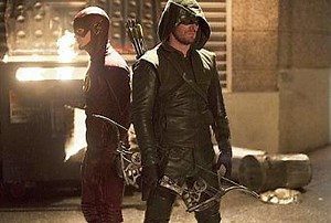1era imágenes y tráiler del crossover entre Arrow y The Flash - Paperblog