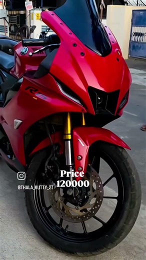 Yamaha R15 v4 2022 model single owner Company service record Price 120000 Cell 8667623124