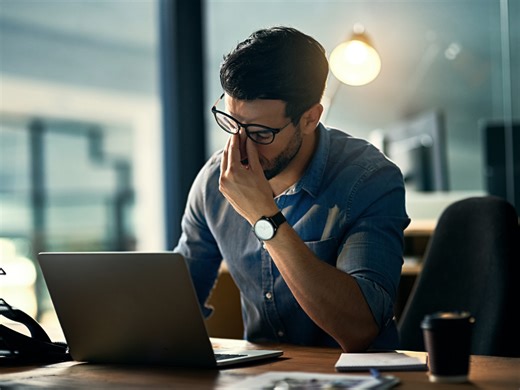Employee pulled from client meetings over unkempt hair, boss’s boss threatens firing — story sparks smart grooming tips