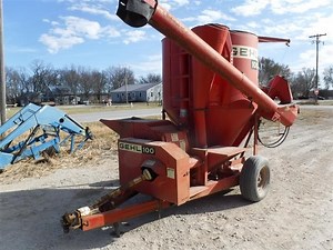 Gehl MX100 Grinder Mixer | Agriculture