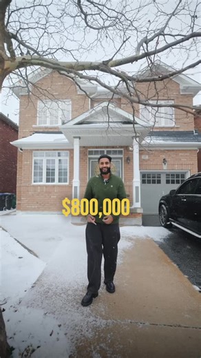 VJ Minhas | Toronto Realtor on Instagram: "It’s cold outside but the deals are hot 🔥 If you’re someone looking to upsize, buy another property or a first time home buyer - this could be your opportunity. Contact me for more great deals like this or if you want more information on this property 📲 - - - #realestate #toronto #explore"