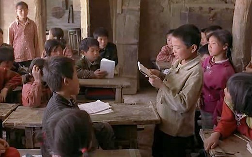 【享看电影】《一个都不能少》张艺谋经典电影，13岁女孩任职老师，拼尽全力守护每位学生！