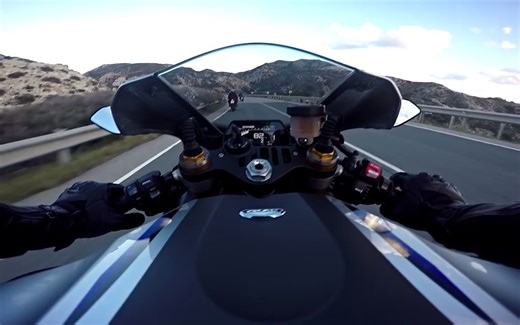 雅马哈R1m声音和视觉测试Akrapovic排气