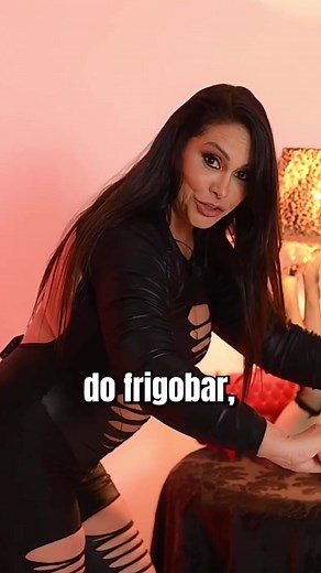 História de Pringles e Schweppes no Motel