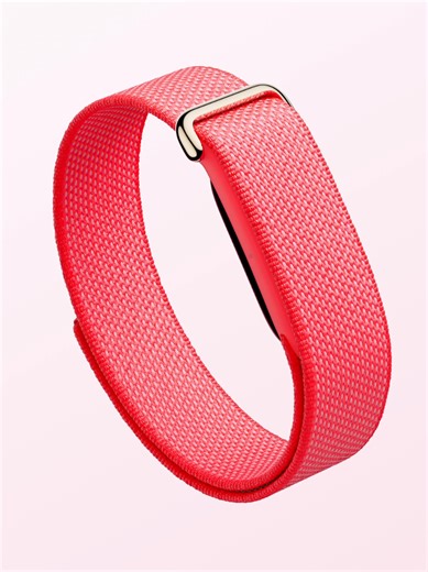 Google Fitbit Air: Lightweight Screenless Health Tracker