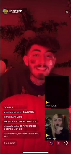 corpse husband shows smth on his live 😀✌️