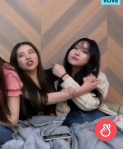 Lakas mang una tas pag pinatulan ni jooe tiklop din sya hahahah 😂🤣 | Welcome to Momoland