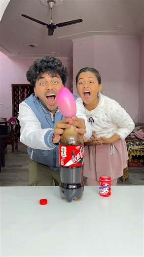 We did Coca Cola + Mentos balloon experiment 😂❤️ #minivlog #shorts